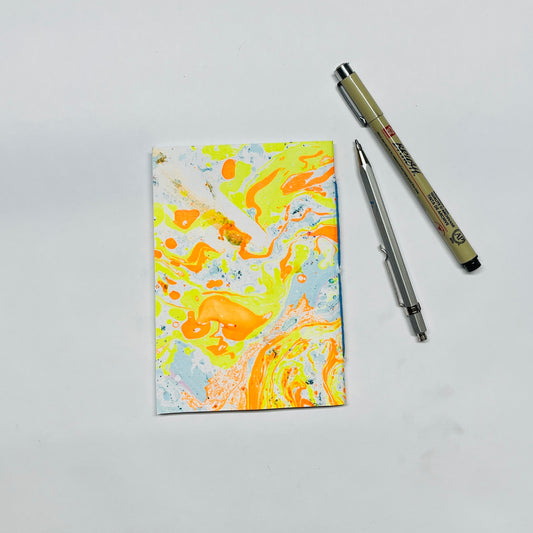 Handgebundenes Notizbuch in A6