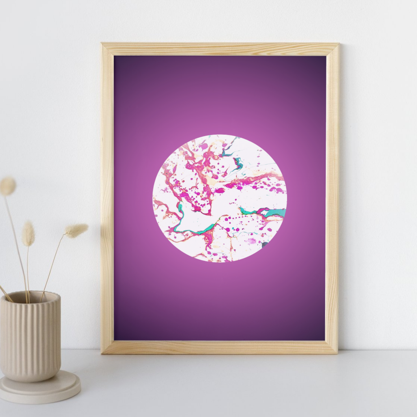 Violetter Kunstdruck mit floraler Marmorform, dekorativ 